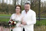 Maarssen 24 februari 2024
Wesly Bronkhorst en Raquel trouwen . Ze kwam met boot aanvaren , Dirk Zeelenberg heeft ze getrouwd.