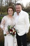 Maarssen 24 februari 2024
Wesly Bronkhorst en Raquel trouwen . Ze kwam met boot aanvaren , Dirk Zeelenberg heeft ze getrouwd.