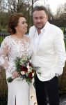 Maarssen 24 februari 2024
Wesly Bronkhorst en Raquel trouwen . Ze kwam met boot aanvaren , Dirk Zeelenberg heeft ze getrouwd.
