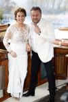 Maarssen 24 februari 2024
Wesly Bronkhorst en Raquel trouwen . Ze kwam met boot aanvaren , Dirk Zeelenberg heeft ze getrouwd.