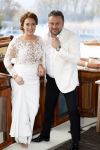 Maarssen 24 februari 2024
Wesly Bronkhorst en Raquel trouwen . Ze kwam met boot aanvaren , Dirk Zeelenberg heeft ze getrouwd.