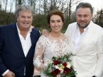 Maarssen 24 februari 2024
Wesly Bronkhorst en Raquel trouwen . Ze kwam met boot aanvaren , Dirk Zeelenberg heeft ze getrouwd.