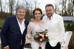 Maarssen 24 februari 2024
Wesly Bronkhorst en Raquel trouwen . Ze kwam met boot aanvaren , Dirk Zeelenberg heeft ze getrouwd.