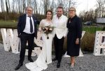 Maarssen 24 februari 2024
Wesly Bronkhorst en Raquel trouwen . Ze kwam met boot aanvaren , Dirk Zeelenberg heeft ze getrouwd. Ouders Wesly