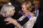 Breukelen 12 februari 2024
Ria Valk viert haar 65 jarig artiesten jubileum en krijgt een koninklijk onderscheiding van de burgemeester van de Ronde Venen. Ria Valk en Willeke Alberti