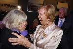 Breukelen 12 februari 2024
Ria Valk viert haar 65 jarig artiesten jubileum en krijgt een koninklijk onderscheiding van de burgemeester van de Ronde Venen. Ria Valk en Willeke Alberti