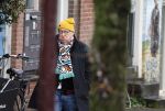 Amsterdam 9 fgebruari 2024
Youp v t Hek doet boodschappen bij AH en bellend op straat in het centrum van Amsterdam.