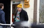 Amsterdam 9 fgebruari 2024
Youp v t Hek doet boodschappen bij AH en bellend op straat in het centrum van Amsterdam.
