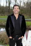 Maarssen 24 februari 2024
Wesly Bronkhorst en Raquel trouwen . Ze kwam met boot aanvaren , Dirk Zeelenberg heeft ze getrouwd. Yves Berendse kwam met zijn. vriendin