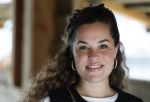 Amsterdam 30 januari 2026
Buiten gewone gezinnen, het nieuwe boek van acteur, columnist en podcastmaker Diego Gonzalez-Clark is vandaag gepresenteerd. Chantal Janzen ontving het eerste boek . Annefleur v d Berg