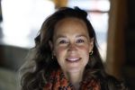 Amsterdam 30 januari 2026
Buiten gewone gezinnen, het nieuwe boek van acteur, columnist en podcastmaker Diego Gonzalez-Clark is vandaag gepresenteerd. Anouk Maas kwam met haar pasgeboren dochtertje