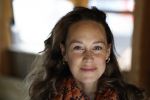 Amsterdam 30 januari 2026
Buiten gewone gezinnen, het nieuwe boek van acteur, columnist en podcastmaker Diego Gonzalez-Clark is vandaag gepresenteerd. Anouk Maas kwam met haar pasgeboren dochtertje