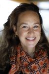 Amsterdam 30 januari 2026
Buiten gewone gezinnen, het nieuwe boek van acteur, columnist en podcastmaker Diego Gonzalez-Clark is vandaag gepresenteerd. Anouk Maas kwam met haar pasgeboren dochtertje