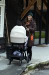 Amsterdam 30 januari 2026
Buiten gewone gezinnen, het nieuwe boek van acteur, columnist en podcastmaker Diego Gonzalez-Clark is vandaag gepresenteerd. Anouk Maas kwam met haar pasgeboren dochtertje