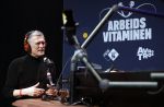 Hilversum 19 februari 2026
Rick van Velthuysen, Bas Westerweel, Hans Schiffers en Mirjam Verhoef tijdens de viering van het 80-jarig jubileum van Arbeidsvitaminen. Het langstlopende nationale radioprogramma viert dit met een live-uitzending vanuit de Vioolkist in Hilversum