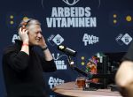 Hilversum 19 februari 2026
Rick van Velthuysen, Bas Westerweel, Hans Schiffers en Mirjam Verhoef tijdens de viering van het 80-jarig jubileum van Arbeidsvitaminen. Het langstlopende nationale radioprogramma viert dit met een live-uitzending vanuit de Vioolkist in Hilversum