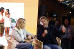 Den Bosch 7 februari 2026
Hans Kraay en zijn vrouw Sofie Kraay op het vakantiefestival in de brabanthallen in Den Bosch .
Khalid Kasem interviewde ze in de stand van D Reizen waar ze commercials voor opgenomen hebben