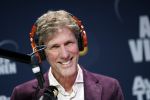 Hilversum 19 februari 2026
Rick van Velthuysen, Bas Westerweel, Hans Schiffers en Mirjam Verhoef tijdens de viering van het 80-jarig jubileum van Arbeidsvitaminen. Het langstlopende nationale radioprogramma viert dit met een live-uitzending vanuit de Vioolkist in Hilversum