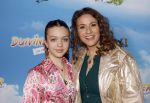 Amsterdam 31 januari 2026
Premiere Duivinder in het VUE  theater . Jessica Mendels kwam met haar dochter