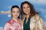Amsterdam 31 januari 2026
Premiere Duivinder in het VUE  theater . Jessica Mendels kwam met haar dochter