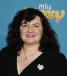 Amsterdam 24 januari 2026
Premiere Miss Molly in Tuschinski met in de cast oa Sarah Bannier (zwanger) en Carice v Houten . Jessica Zeylmaker