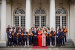 Den Haag 24 Februari 2026
De Olympische medaillewinnaars op bezoek bij de Koninklijke Familie
Vlnr:

Friso Emons

Teun Boer

Jens v t Wout

Itzhak de Laat

Melle v t Wout

Antoinette Rijpma-de Jong

Femke Kok

Jenning de Boo

Koning Willem Alexander

Marijke Groenewoud

Koningin Maxima

Jutta Leerdam

Prinses Amalia

Joy Beune

Merel Conijn

Kjeld Nuis

Xandra Velzeboer

Jorrit Bergsma