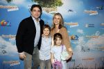 Amsterdam 31 januari 2026
Premiere Duivinder in het VUE  theater .  Liza Sips kwam met haar man en kinderen