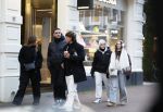 Amsterdam 16 februari 2026
Maher Carizzo ( Ajax en Argentinie) met zijn familie op de pc hooftstraat .