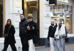 Amsterdam 16 februari 2026
Maher Carizzo ( Ajax en Argentinie) met zijn familie op de pc hooftstraat .