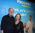 Den Bosch 7 februari 2026
De Hanslers , Monique Hansler Peter Hansler Mike Hansler en zijn vriendin op het vakantiefestival in de brabanthallen in Den Bosch . Khalid Kasem intervieuwde hen in de stand van Prijsvrij.
Marc v Deursen met zijn vrouw