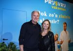 Den Bosch 7 februari 2026
De Hanslers , Monique Hansler Peter Hansler Mike Hansler en zijn vriendin op het vakantiefestival in de brabanthallen in Den Bosch . Khalid Kasem intervieuwde hen in de stand van Prijsvrij.
Marc v Deursen met zijn vrouw