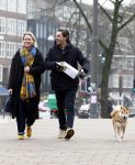 Amsterdam 31 januari 2026
Mark Baanders met zijn hond en een vriendin op straat in Amsterdam zuid .