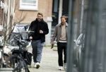 Amsterdam 20 februari 2026
Matthijs de Ligt en collega voetballer Dani de Wit drinken koffietje terwijl ze met de hond door Amsterdam zuid wandelen .