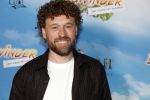 Amsterdam 31 januari 2026
Premiere Duivinder in het VUE  theater . Meester Jesper kwam met vrouw en kinderen