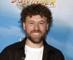 Amsterdam 31 januari 2026
Premiere Duivinder in het VUE  theater . Meester Jesper kwam met vrouw en kinderen