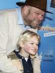 Amsterdam 31 januari 2026
Premiere Duivinder in het VUE  theater .  Menno Kohler met zoon