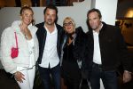 Tilburg 29 januari 2026
Premiere de Bevers in de schouwburg van Tilburg . John de Bever en Kees de Bever geven een voorstelling met oa Bas Muijs Adje v Bavel en Mariska v Kolck. Mike Hansler Monique Hansler Peter Hansler en Veerle Deurloo kwamen ook naar de premiere