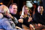 Den Bosch 7 februari 2026
De Hanslers , Monique Hansler Peter Hansler Mike Hansler en zijn vriendin op het vakantiefestival in de brabanthallen in Den Bosch . Khalid Kasem intervieuwde hen in de stand van Prijsvrij.