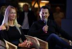 Den Bosch 7 februari 2026
De Hanslers , Monique Hansler Peter Hansler Mike Hansler en zijn vriendin op het vakantiefestival in de brabanthallen in Den Bosch . Khalid Kasem intervieuwde hen in de stand van Prijsvrij.