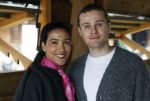 Amsterdam 30 januari 2026
Buiten gewone gezinnen, het nieuwe boek van acteur, columnist en podcastmaker Diego Gonzalez-Clark is vandaag gepresenteerd. Chantal Janzen ontving het eerste boek . Moise Trustfull en Kaj v d Voort