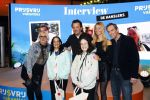 Den Bosch 7 februari 2026
De Hanslers , Monique Hansler Peter Hansler Mike Hansler en zijn vriendin op het vakantiefestival in de brabanthallen in Den Bosch . Khalid Kasem intervieuwde hen in de stand van Prijsvrij.