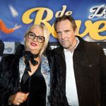 Tilburg 29 januari 2026
Premiere de Bevers in de schouwburg van Tilburg . John de Bever en Kees de Bever geven een voorstelling met oa Bas Muijs Adje v Bavel en Mariska v Kolck. Mike Hansler Monique Hansler Peter Hansler en Veerle Deurloo kwamen ook naar de premiere
