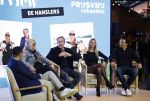 Den Bosch 7 februari 2026
De Hanslers , Monique Hansler Peter Hansler Mike Hansler en zijn vriendin op het vakantiefestival in de brabanthallen in Den Bosch . Khalid Kasem intervieuwde hen in de stand van Prijsvrij.