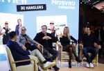 Den Bosch 7 februari 2026
De Hanslers , Monique Hansler Peter Hansler Mike Hansler en zijn vriendin op het vakantiefestival in de brabanthallen in Den Bosch . Khalid Kasem intervieuwde hen in de stand van Prijsvrij.