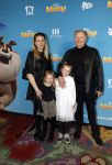 Amsterdam 24 januari 2026
Premiere Miss Molly in Tuschinski met in de cast oa Sarah Bannier (zwanger) en Carice v Houten . Rene Mioch met dochter en kleindochters