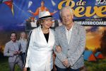 Tilburg 29 januari 2026
Premiere de Bevers in de schouwburg van Tilburg . John de Bever en Kees de Bever geven een voorstelling met oa Bas Muijs Adje v Bavel en Mariska v Kolck. Ria Valk en haar vriend