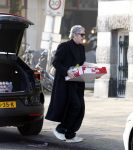 Amsterdam 24 januari 2026
Ruud de Wild met boodschappen bij zijn huis .