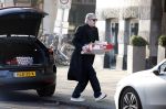 Amsterdam 24 januari 2026
Ruud de Wild met boodschappen bij zijn huis .