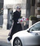 Amsterdam 24 januari 2026
Ruud de Wild met boodschappen bij zijn huis .