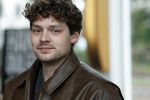 Hilversum 19 februari 2026
Rick van Velthuysen, Bas Westerweel, Hans Schiffers en Mirjam Verhoef tijdens de viering van het 80-jarig jubileum van Arbeidsvitaminen. Het langstlopende nationale radioprogramma viert dit met een live-uitzending vanuit de Vioolkist in Hilversum. Soy Kroon